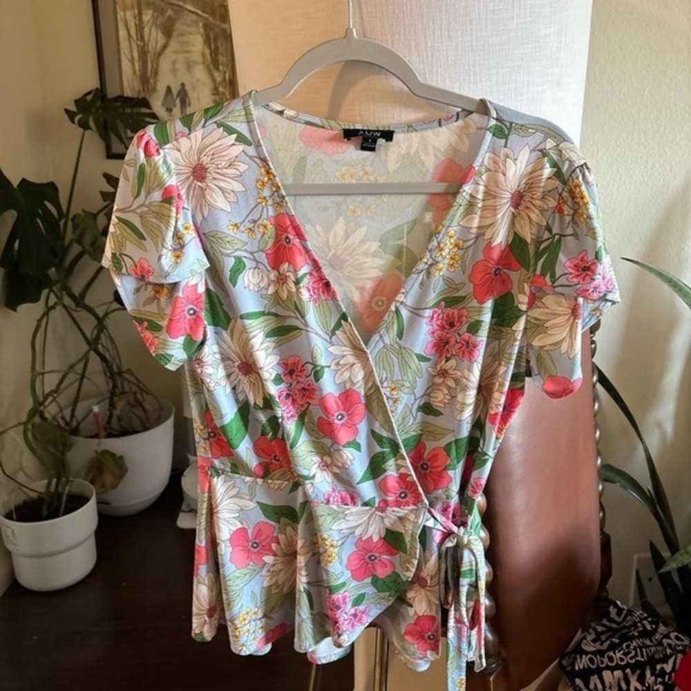 Multicolor floral true wrap top